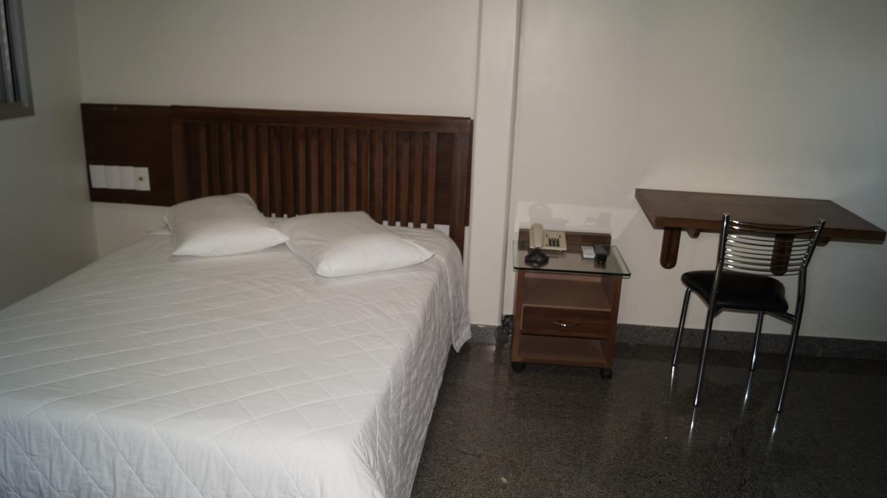 Lindoya Hotel Catalao Bagian luar foto