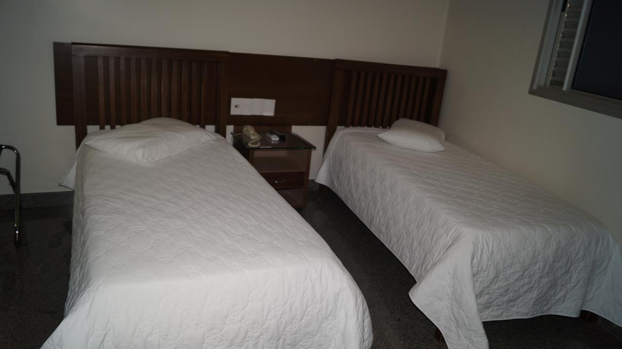 Lindoya Hotel Catalao Bagian luar foto