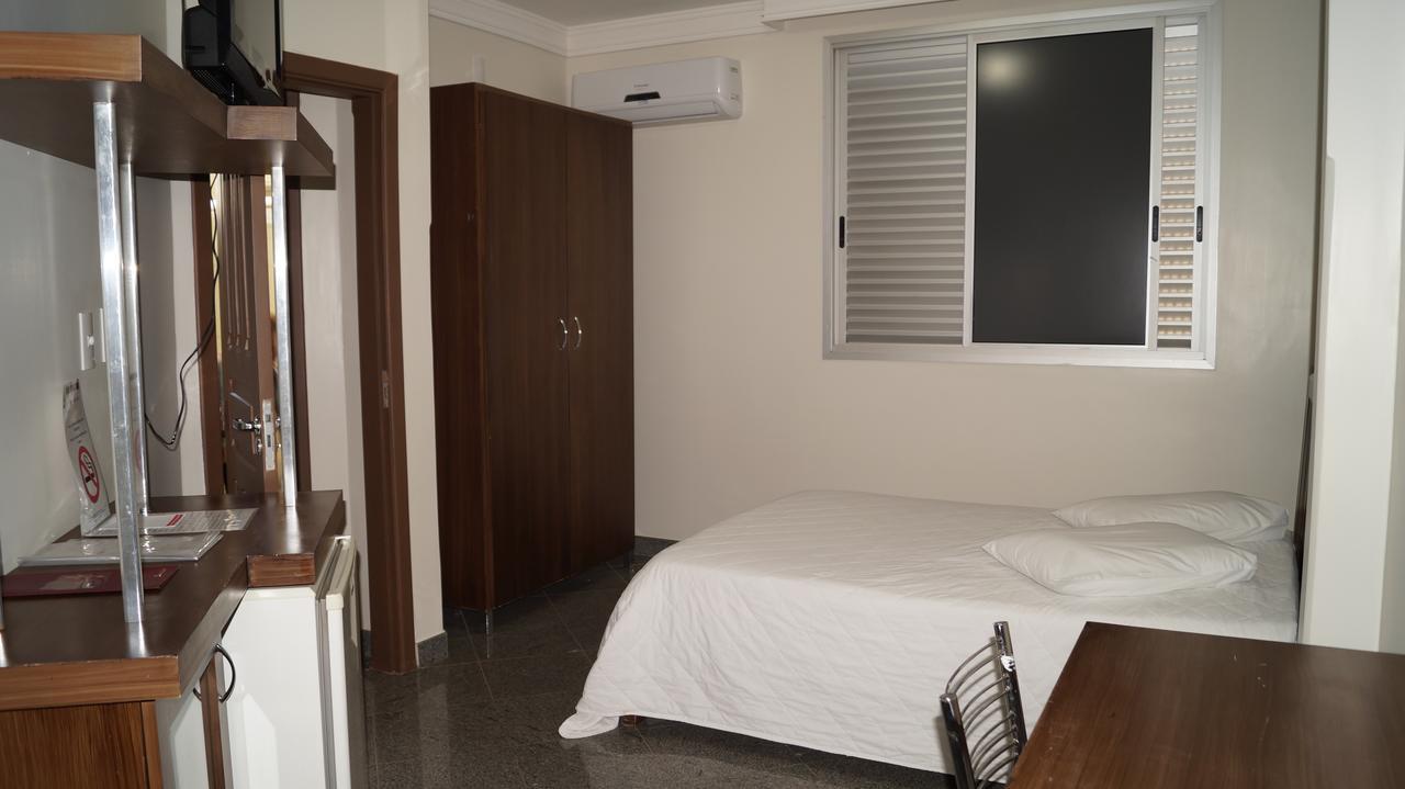Lindoya Hotel Catalao Bagian luar foto