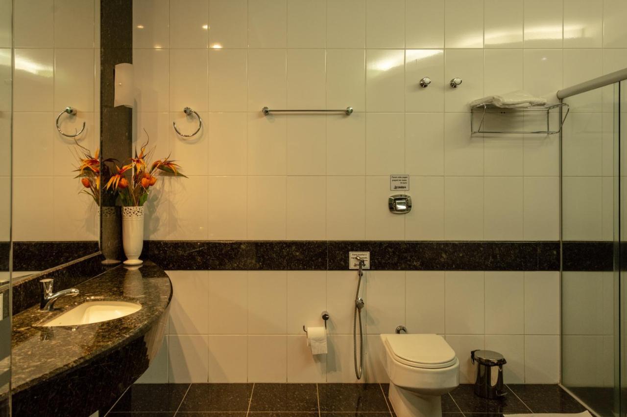 Lindoya Hotel Catalao Bagian luar foto