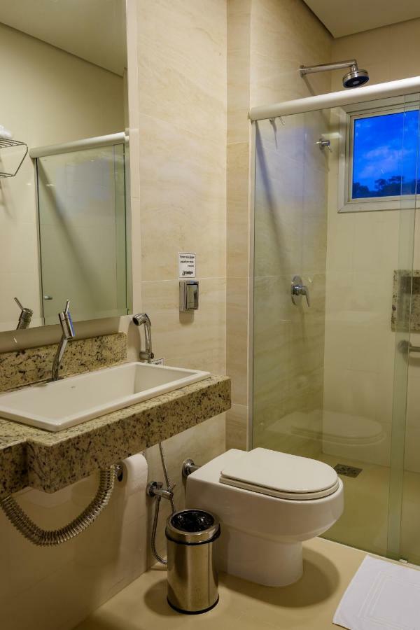 Lindoya Hotel Catalao Bagian luar foto