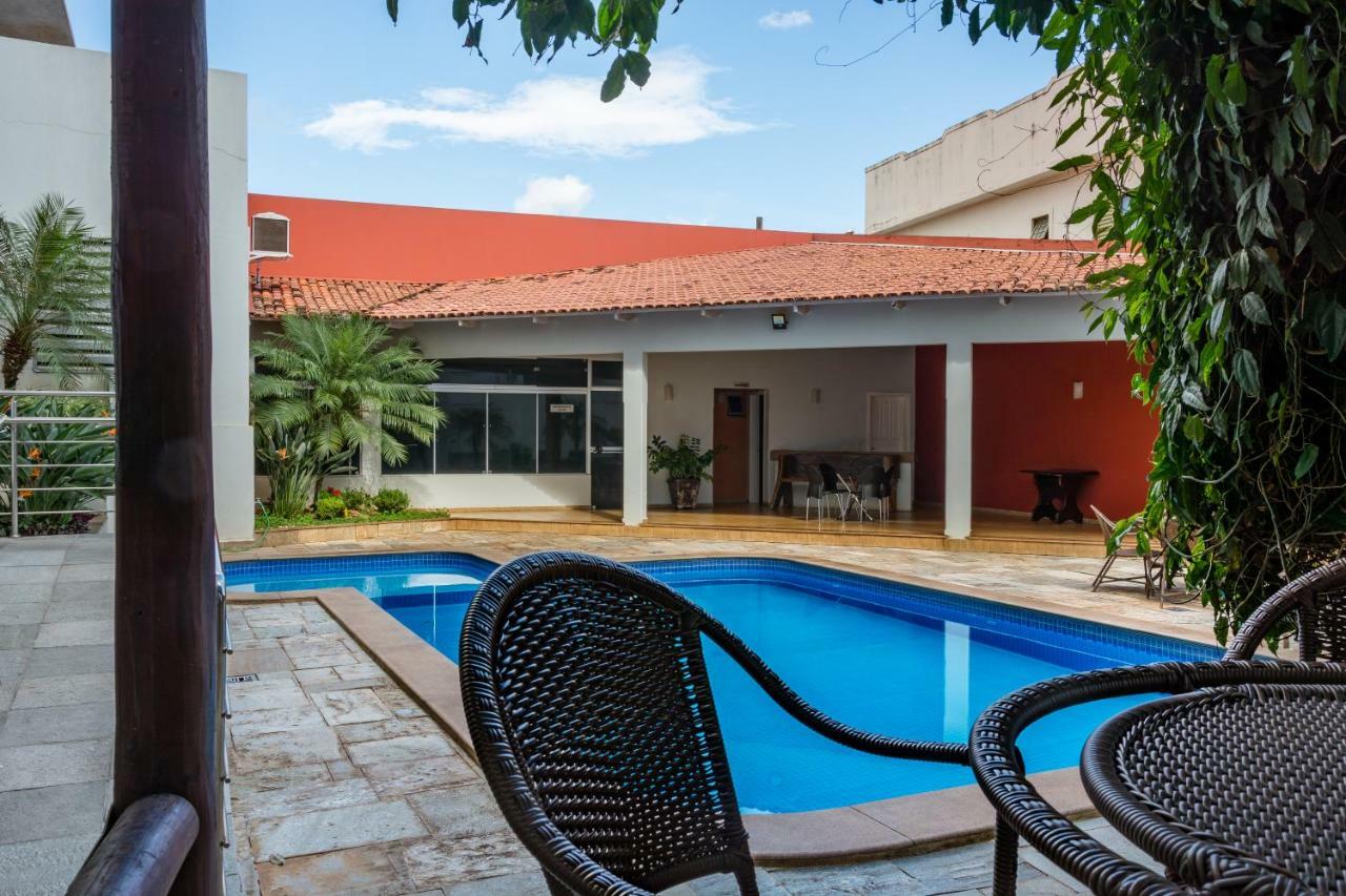 Lindoya Hotel Catalao Bagian luar foto